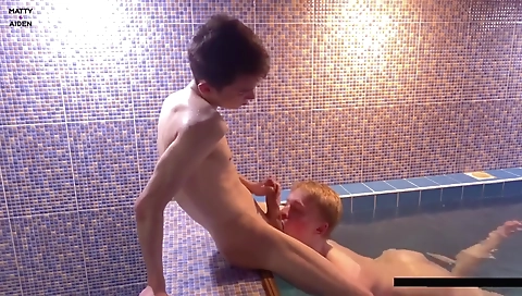 Mature chicks iziok pun intensifing with a creampie