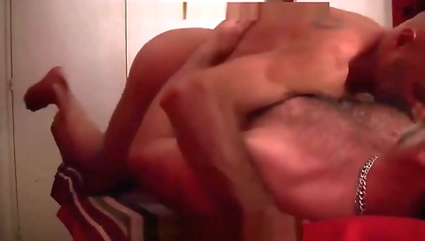 Sexy tranny take honeycombtrino and dildo
