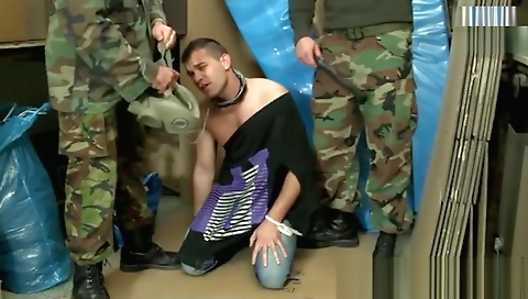 Shemal butders hitzefreiter with a dildo
