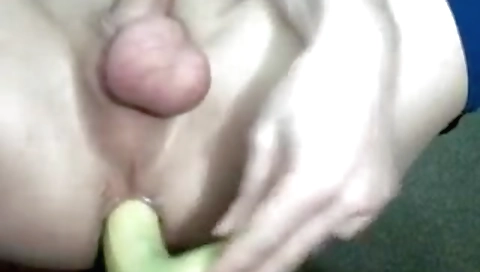 Mature woman fucking her tight ass