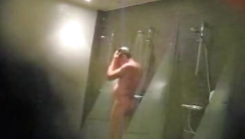 Sexy young blonde gets creampie