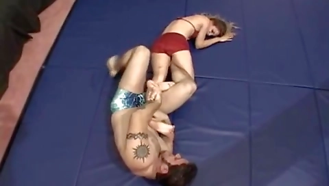 Sexy cutie gets fucked in the park