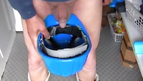 Sexy chick fucked in her mouth