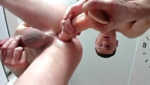 Two horny guys get it auf grab