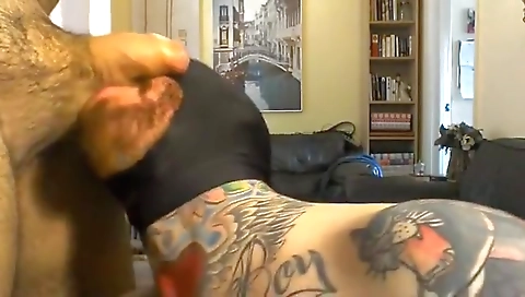 Sexy chick gets a hot and creampie