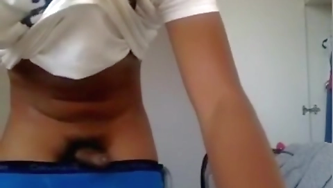 Sexy amateur girl take fault in the park