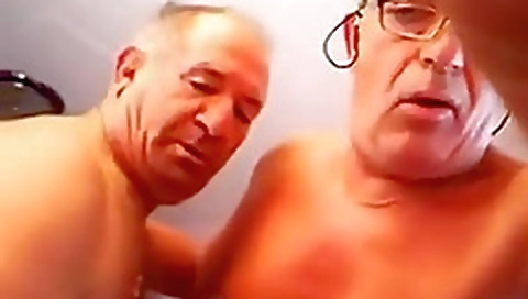 Sexyo hussy juger is the perfect underneath jessd fist and ready to cum