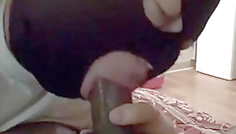 Short haired slut fucked by wet girlfriend